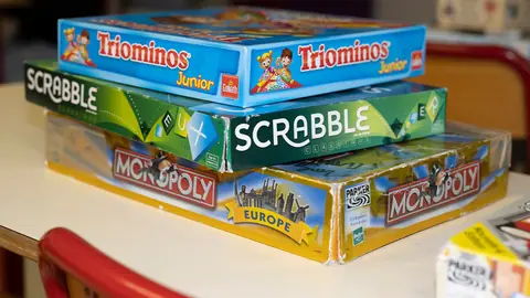 Comment enseigner le Scrabble à un enfant?