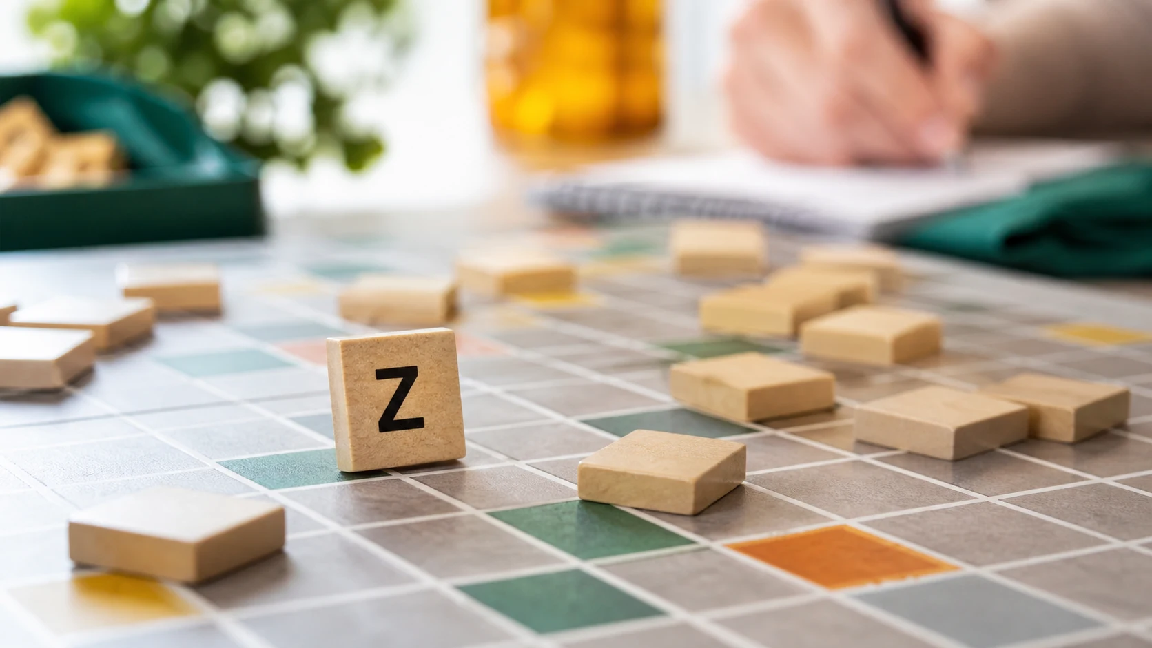 Mots Scrabble avec Z: listes utiles (ODS9) et astuces pour scorer